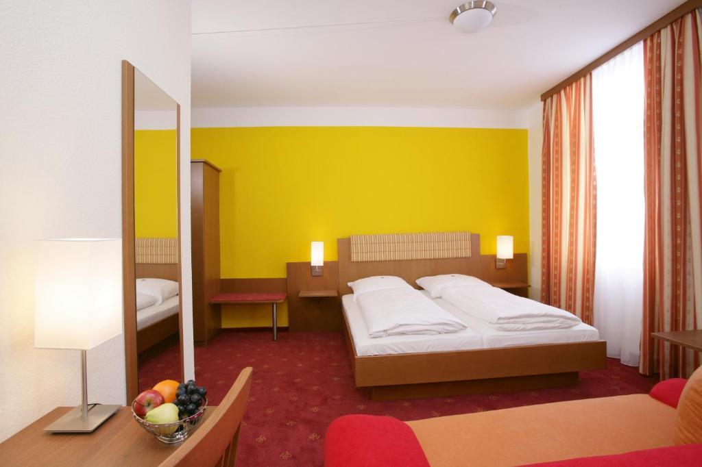 Altstadt-hotel Zieglerbraeu 3*